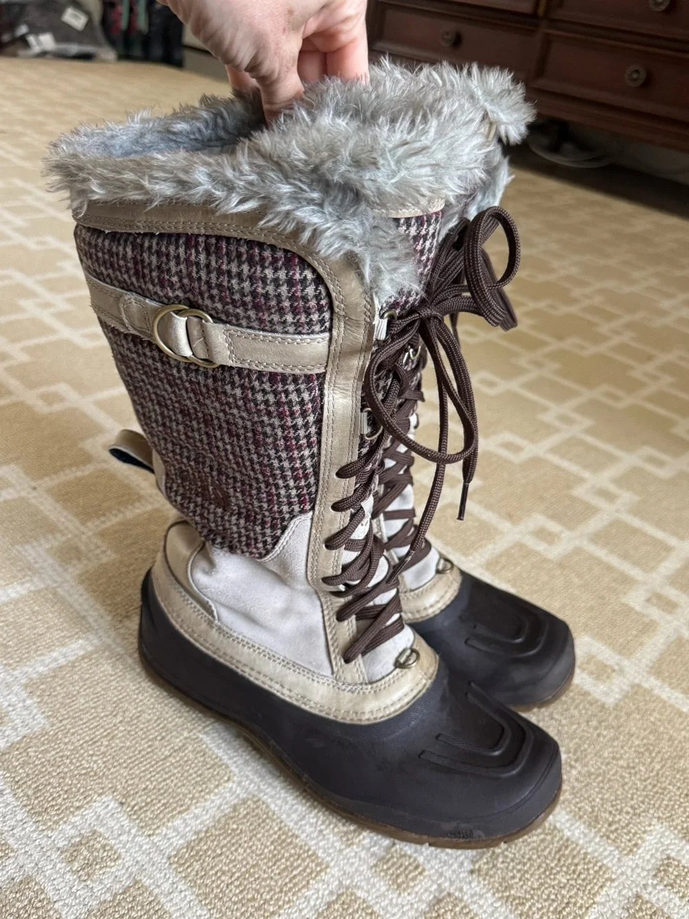 The North Face Shellista Lace Luxe Houndstooth Snow Boots Khaki Size 9